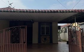 Aqil Homestay Lunas Kulim