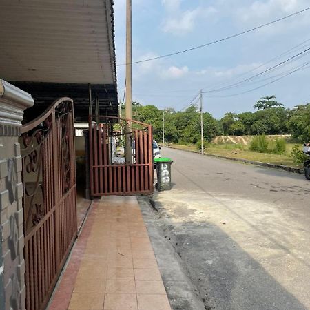 Aqil Homestay Lunas Kulim Luaran gambar
