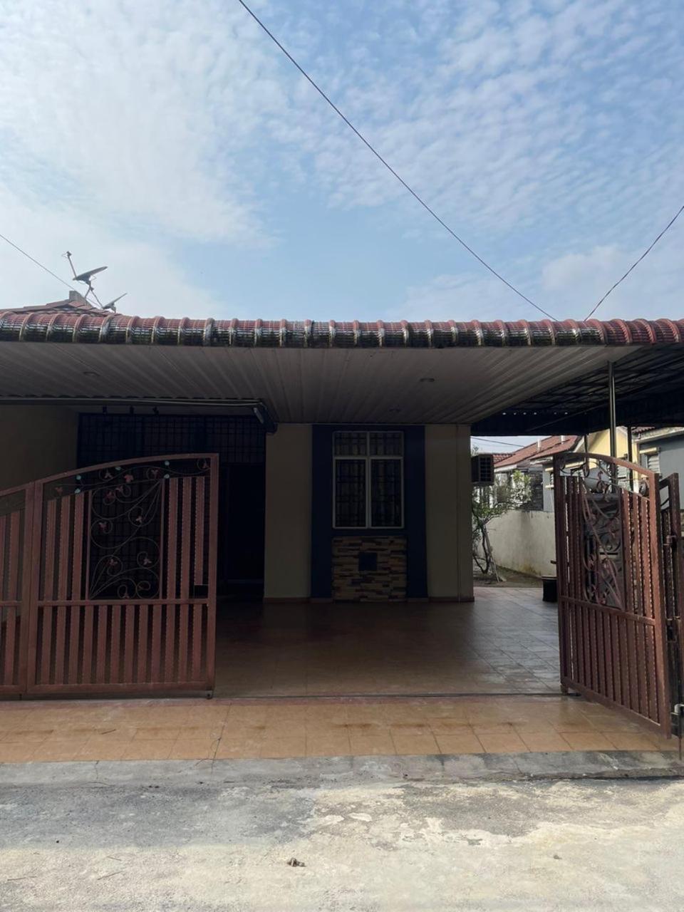 Aqil Homestay Lunas Kulim Luaran gambar